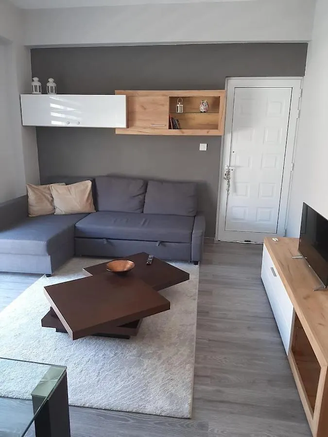 בית נופש Dromolaxia Universe House